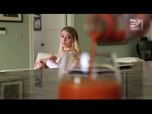 ❤️ Ыстық қыз үлкен сиськи және тығыз киска алады әтеш жеңілген, бірақ өте қиын ️❌ Порно видео бізде kk.pi-porno.ru